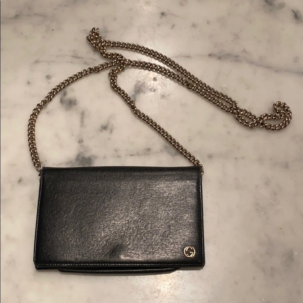 Gucci black leather crossbody GG marmount